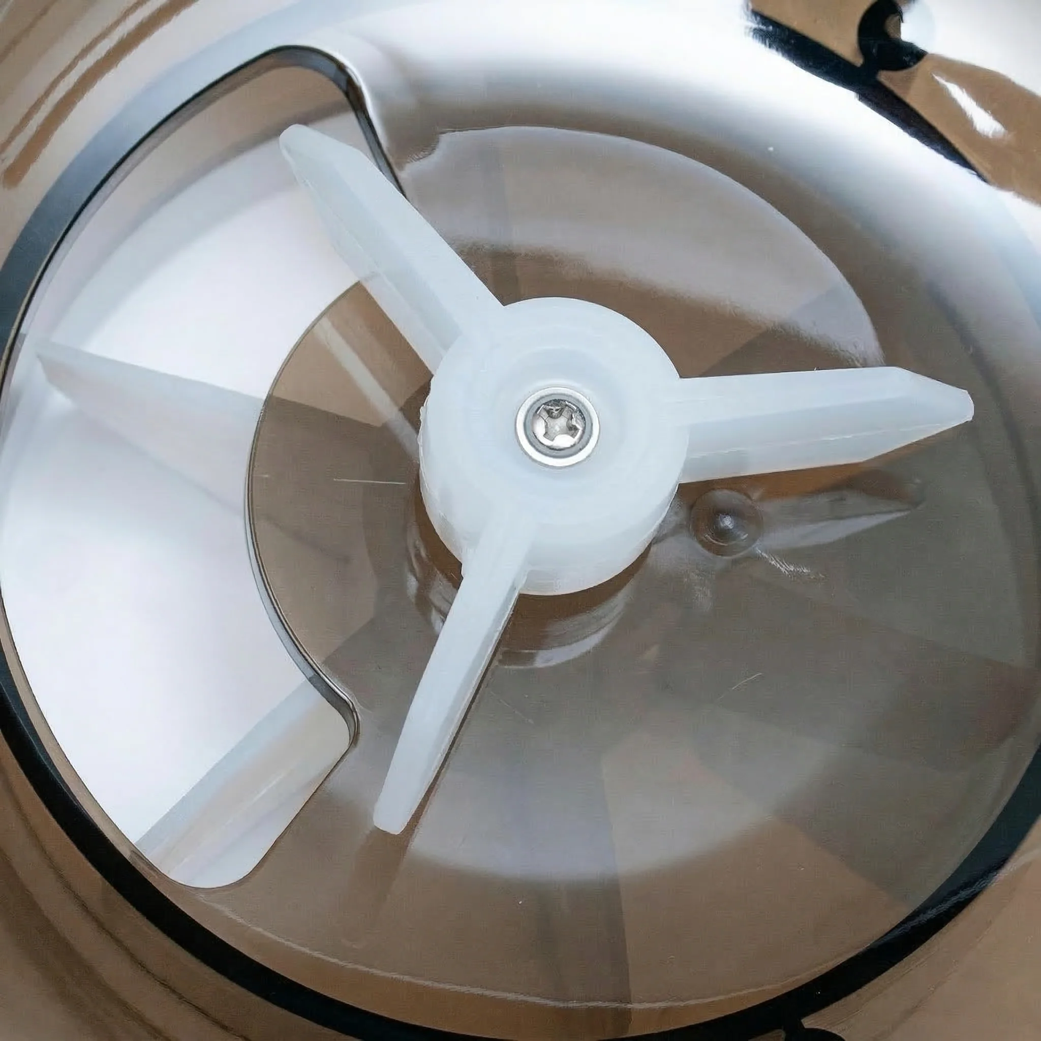 Distributore Automatico di Cibo Smart per Cani e Gatti con Telecamera HD e App - Image 4